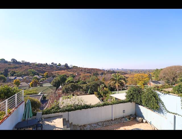 3 BEDROOM HOUSE FOR SALE IN MELVILLE